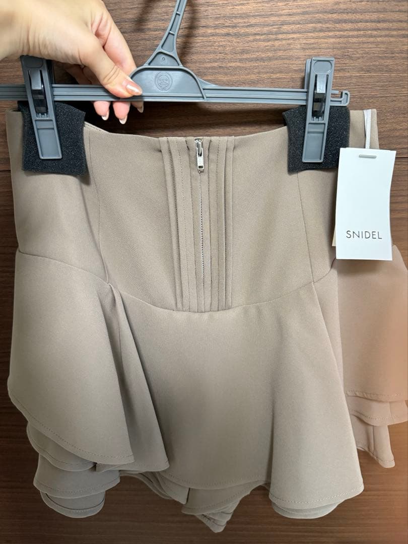 【新品】snidel レイヤードフリルミニスカショーパン MOC