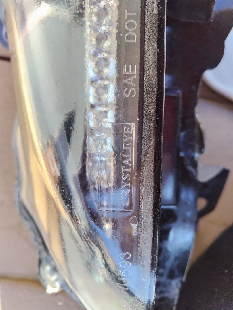 86 クリスタルアイヘッドライト ポン付け可能