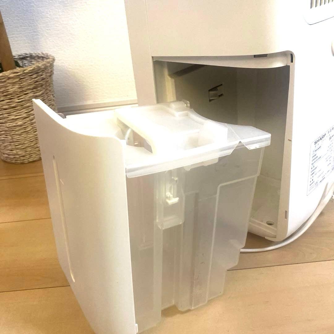 シャープ除湿・衣類乾燥機CV-￼ ￼71-w 2021年製