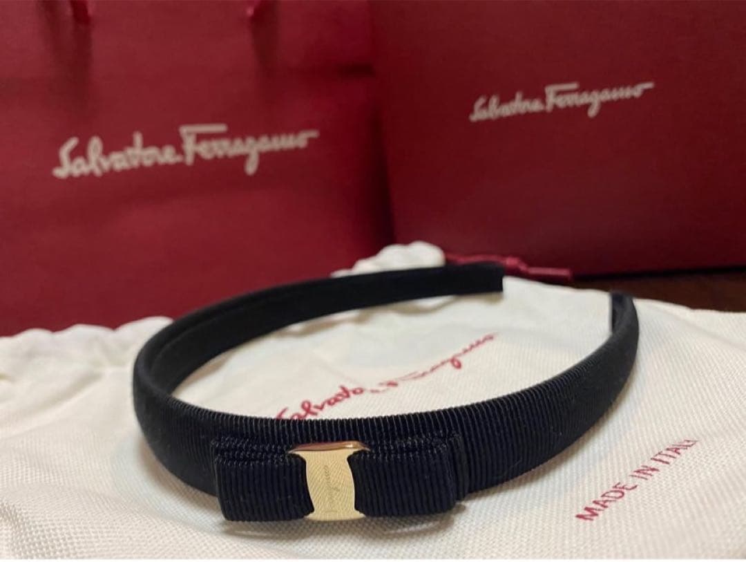 Ferragamo ブラック ヘアバンド