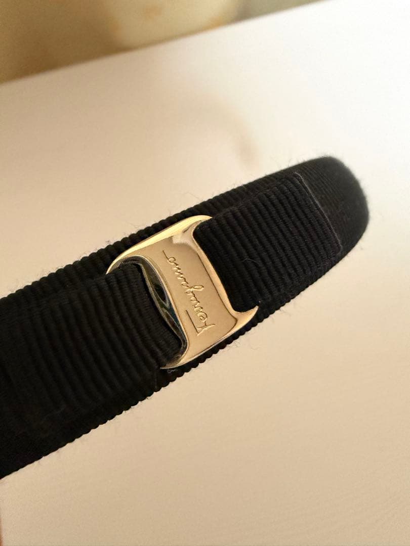 Ferragamo ブラック ヘアバンド