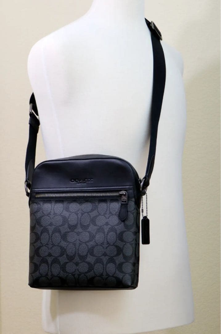 COACH ブラック ショルダーバッグ 新品未使用