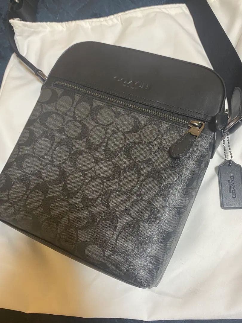 COACH ブラック ショルダーバッグ 新品未使用