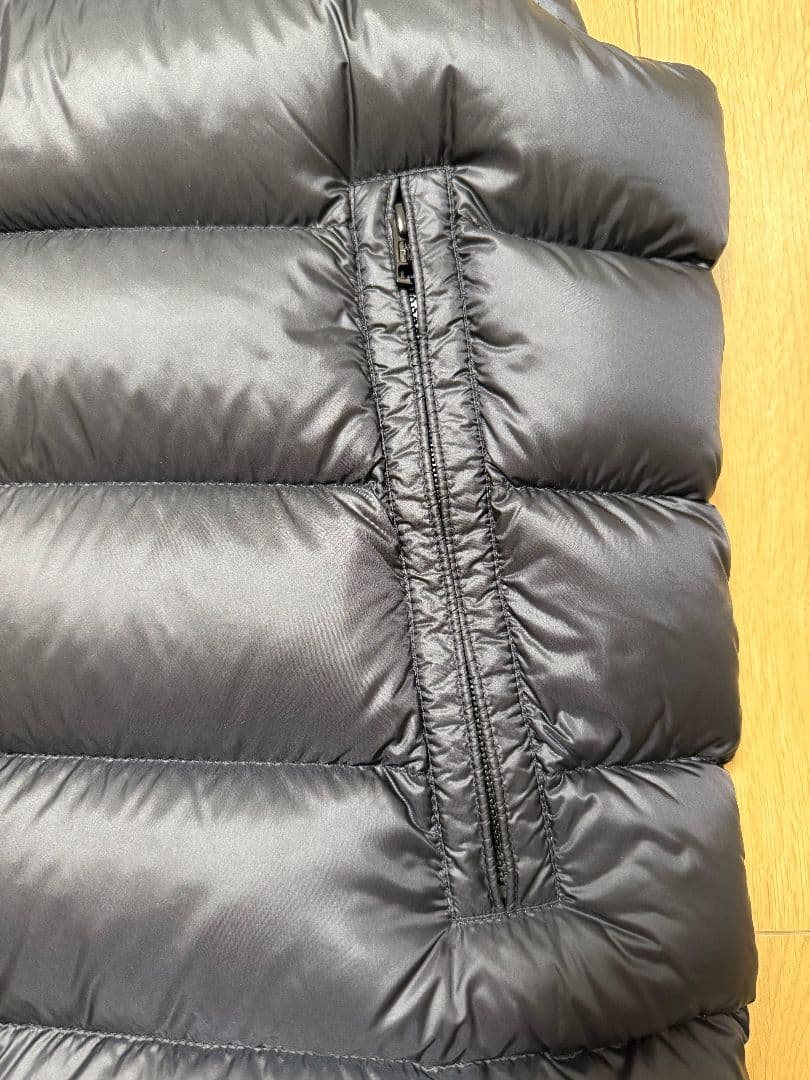 MONCLER モンクレール MONTREUIL ダウンベスト 4 ブラック