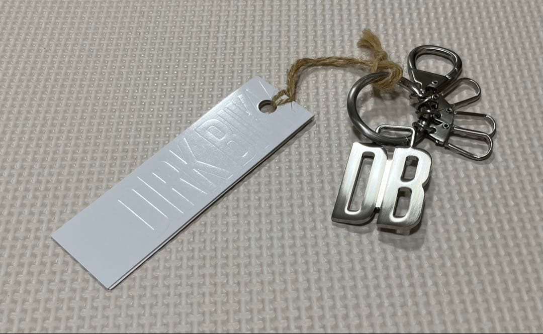 DIRK BIKKEMBERGS ダークビッケンバーグ　DBキーホルダー