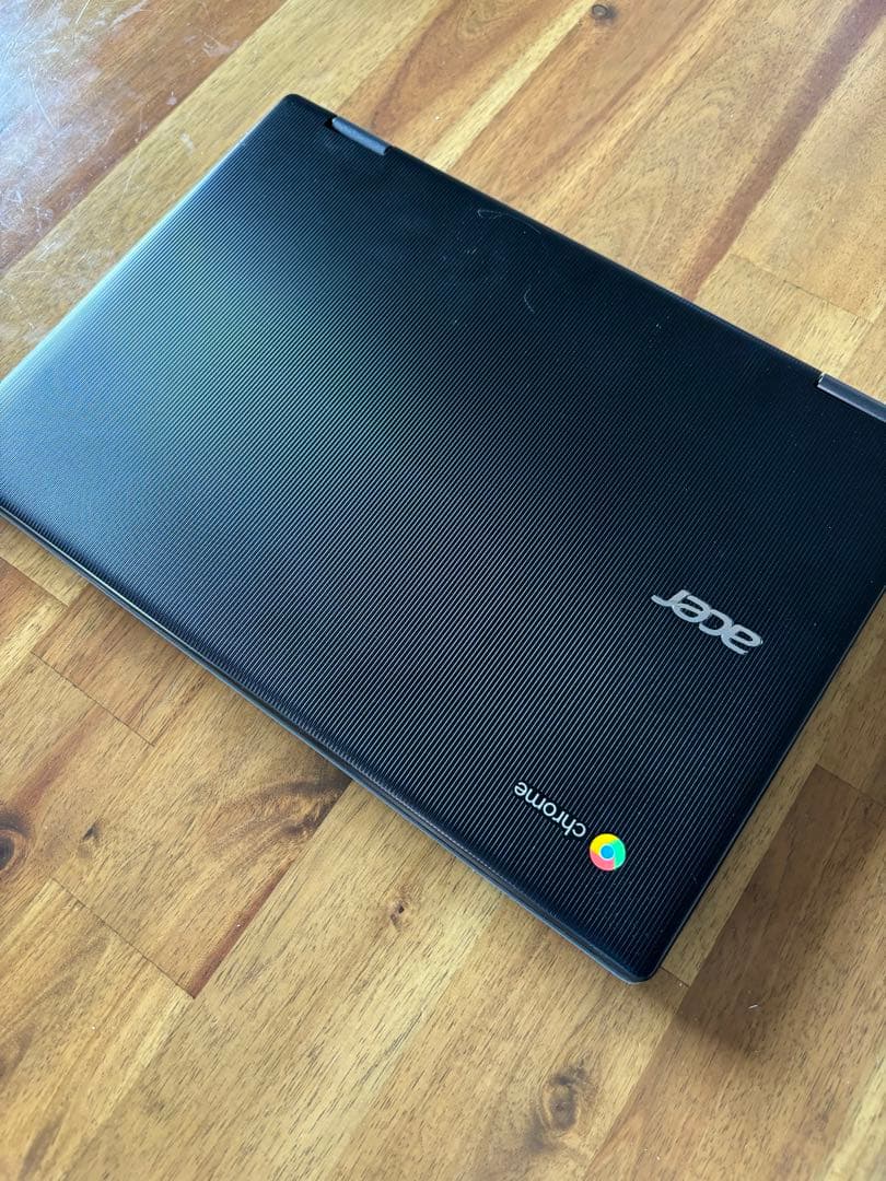 ジャンク品　Chromebook ノートパソコン　ケース付き　11.6インチ