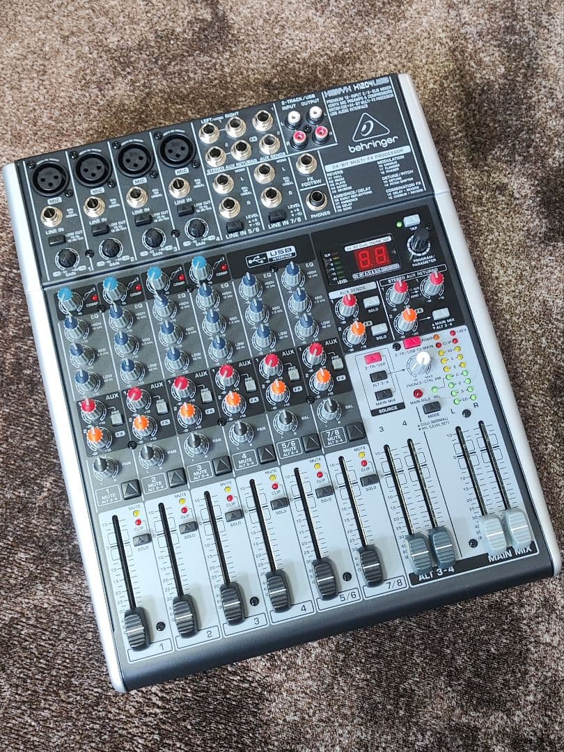 ベリンガー behringer X1204USB