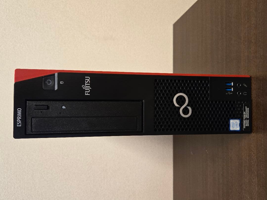 Windowsデスクトップ FUJITSU ESPRIMO D588/BX (FMVD4300FP)