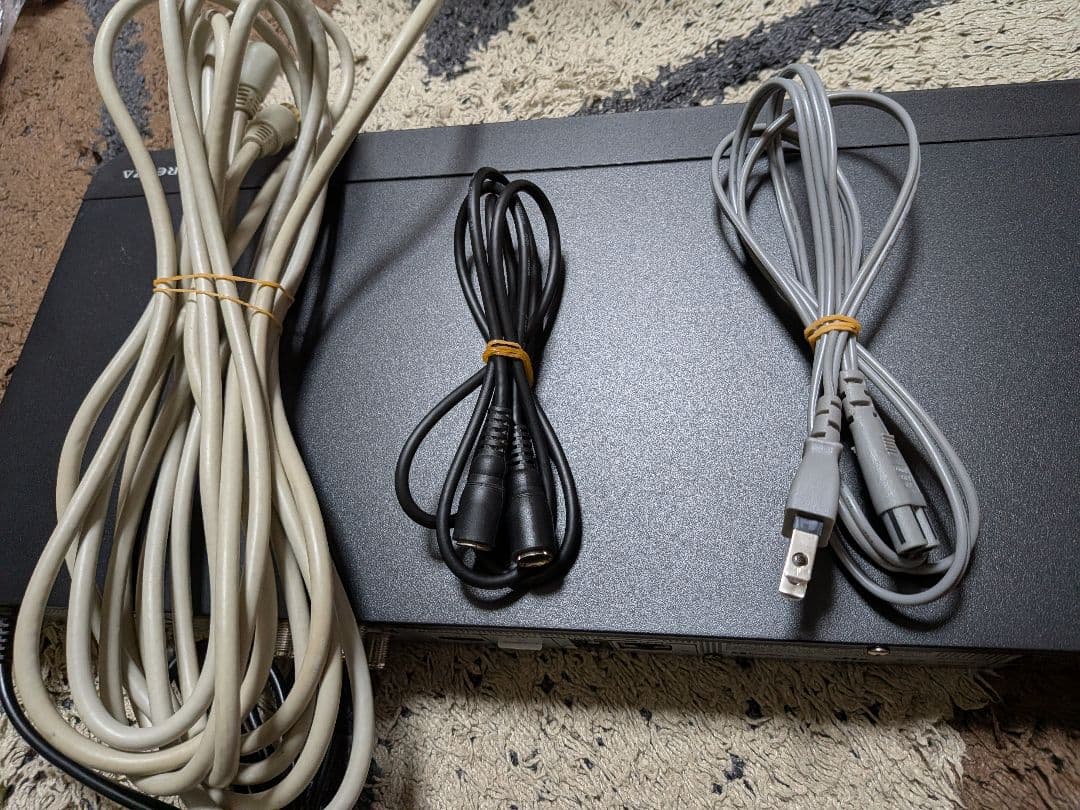 即購入⭕ REGZA DBR-T2010 ブルーレイレコーダー 本体とリモコン