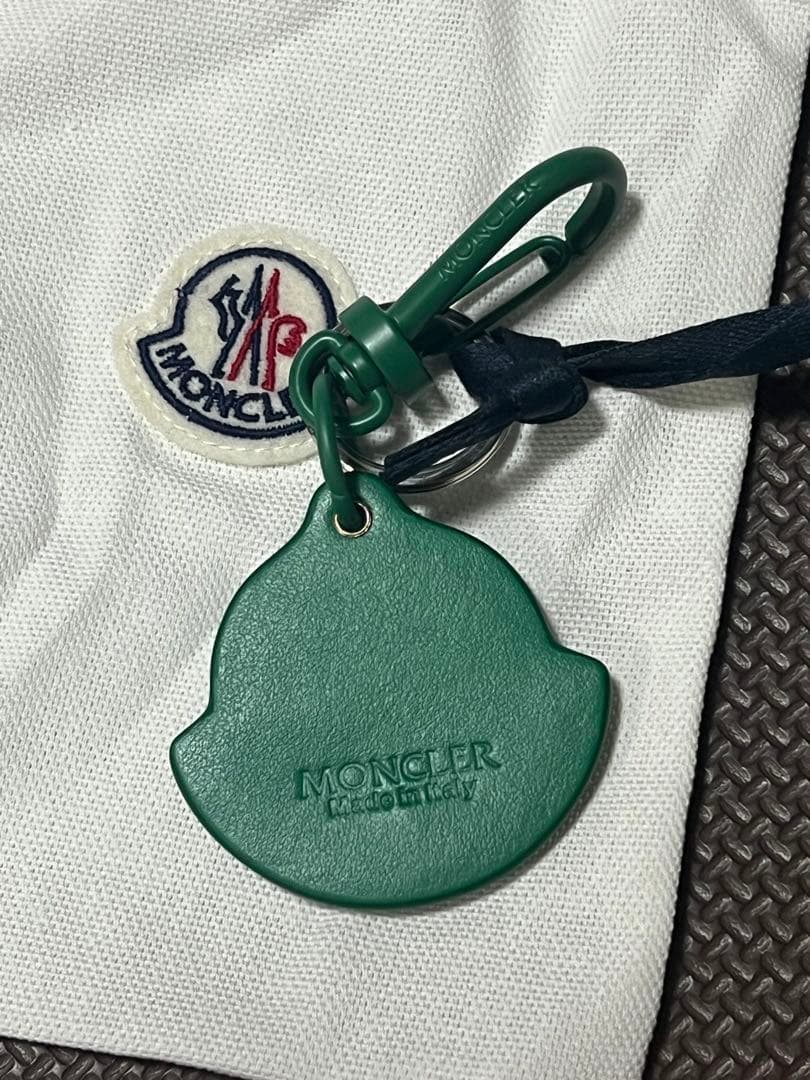 【国内正規品】MONCLER ロゴ キーリング