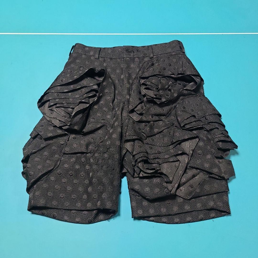 コム・デ・ギャルソン　黒ショートパンツ