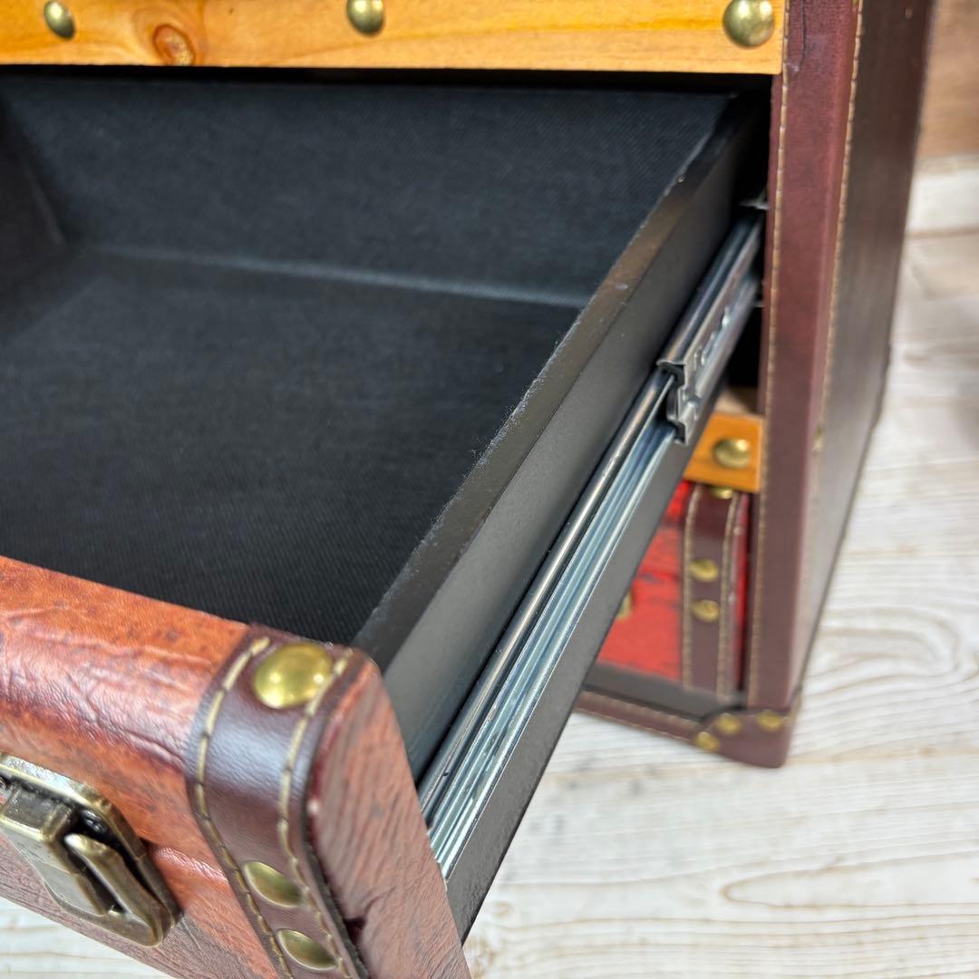 訳あり品！【119】アンティークビンテージ調レザートランクチェスト四段収納タンス