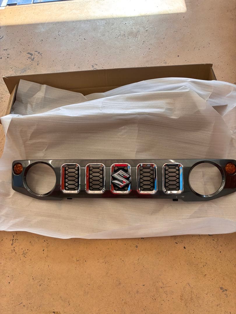 ジムニーノマド　ジムニー　ジムニーシエラ　グリル　時間によりますが即日発送可