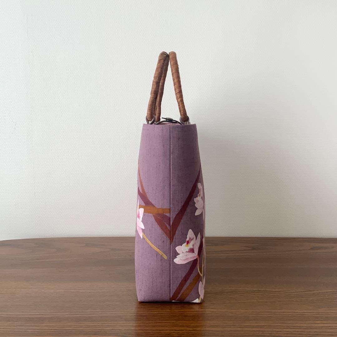海老染色の紬　蘭のお花　リメイク　山葡萄ハンドルバッグ
