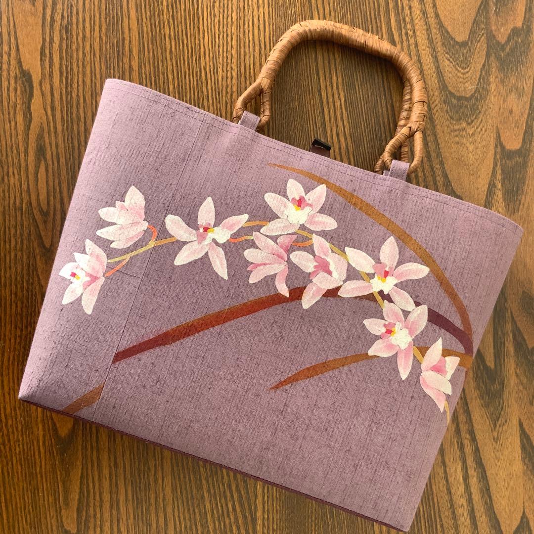 海老染色の紬　蘭のお花　リメイク　山葡萄ハンドルバッグ