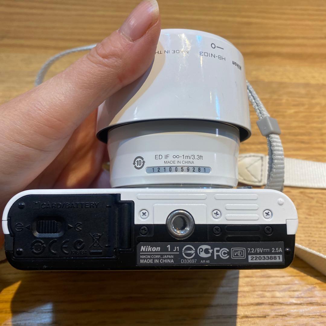 Nikon 1 J1 ホワイト 30-110mmレンズ付き