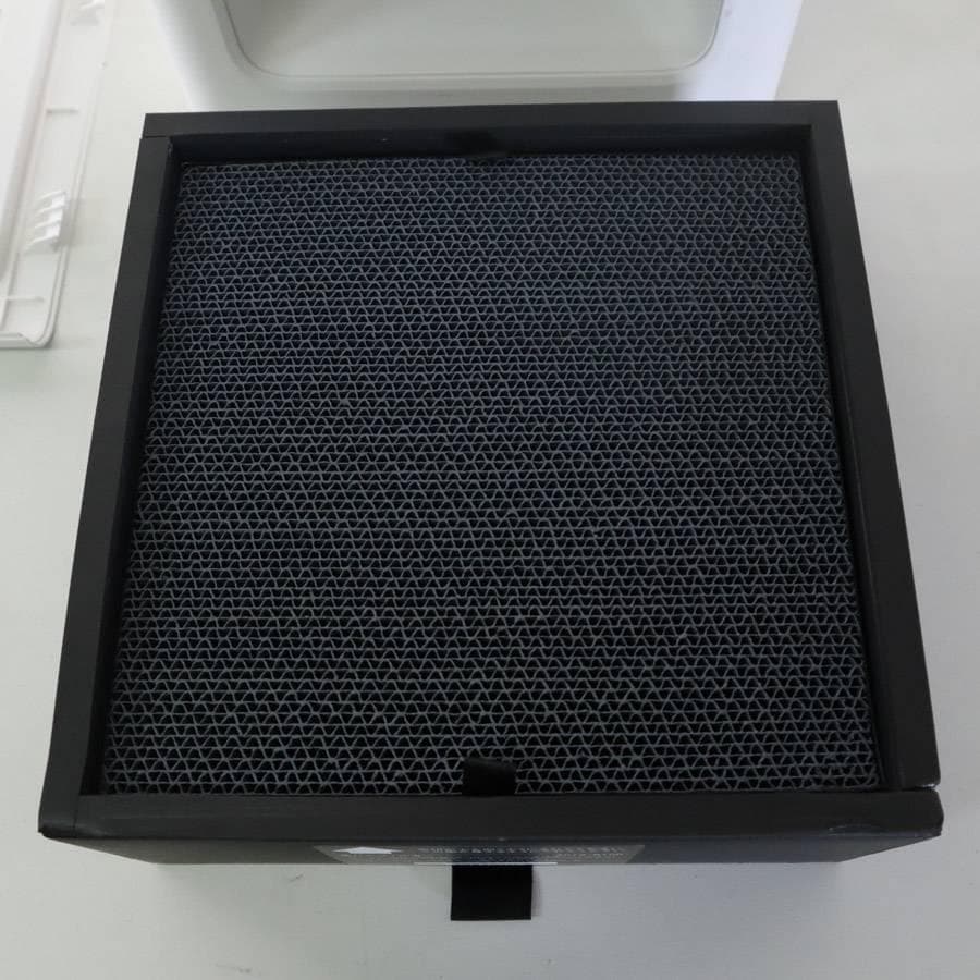 値下バルミューダ The Pure 空気清浄機 ～36畳 A01A-WH 2