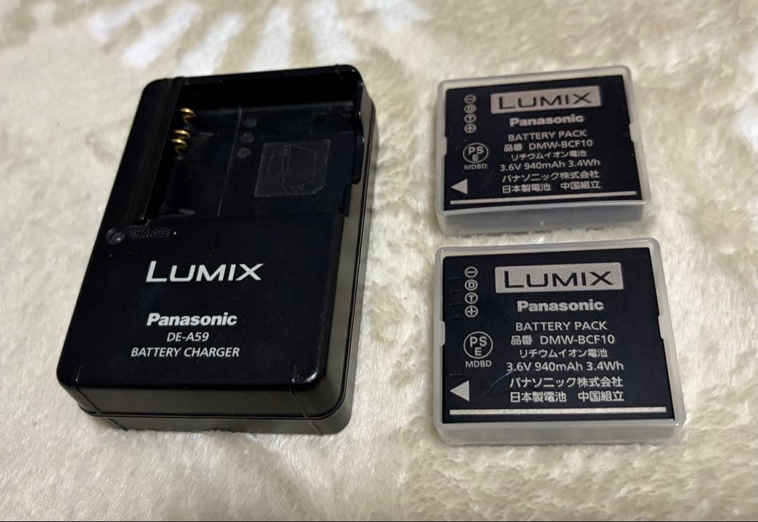 Panasonic LUMIX DMC-FT1 シルバー　交換用リチウム電池有