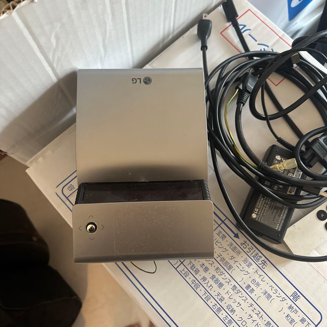 LG プロジェクター 本体 リモコン付き