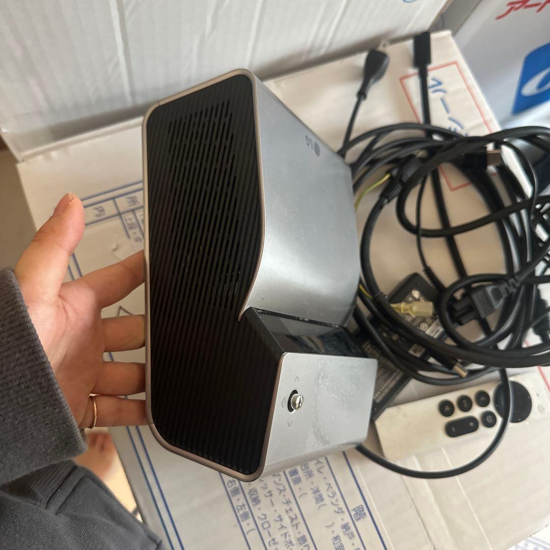 LG プロジェクター 本体 リモコン付き