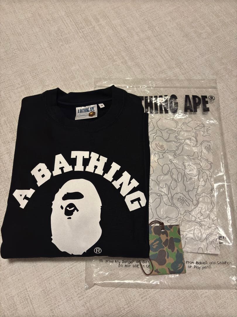 【BAPE】Relaxed Classic College Crewneck