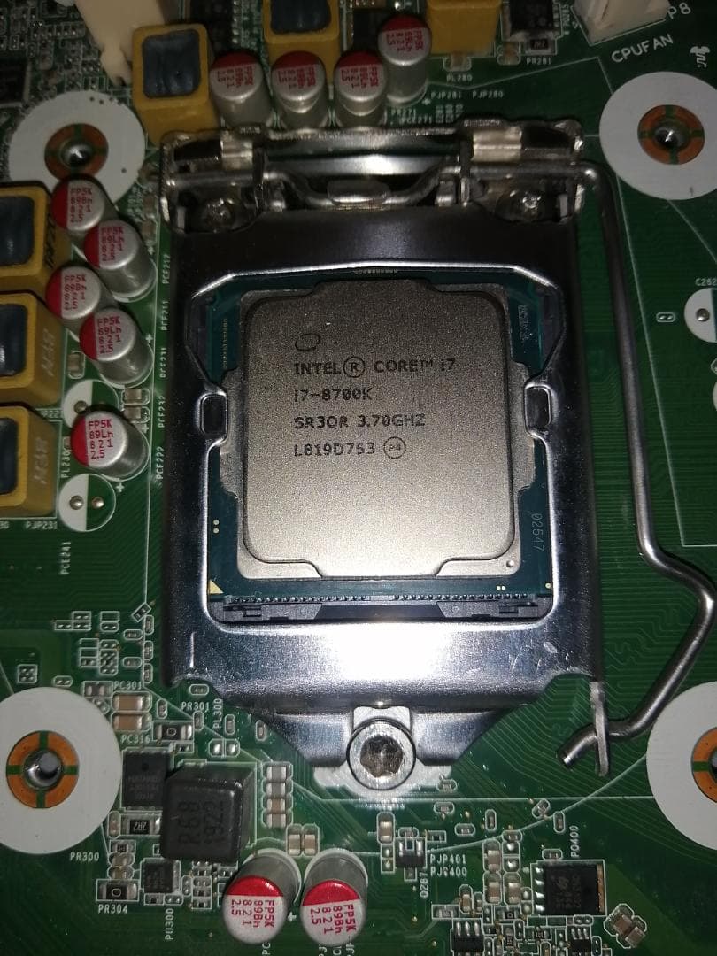 HP EliteDesk 800 G4 SFF　デスクトップパソコン　ジャンク