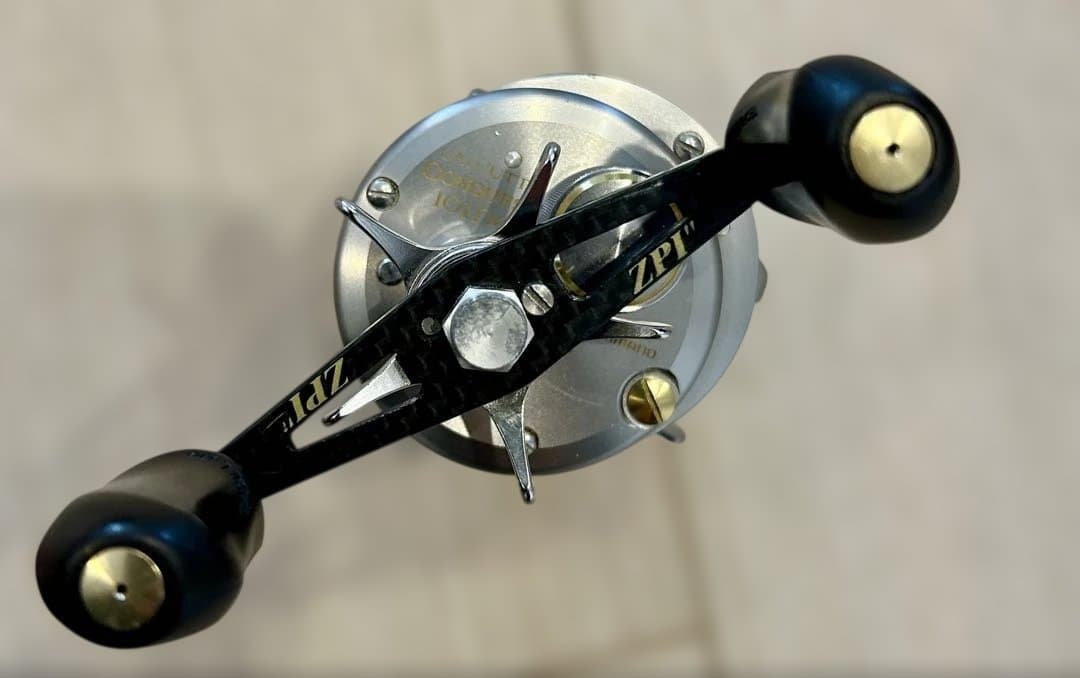 【最安値出品】SHIMANO カルカッタコンクエスト 101DC