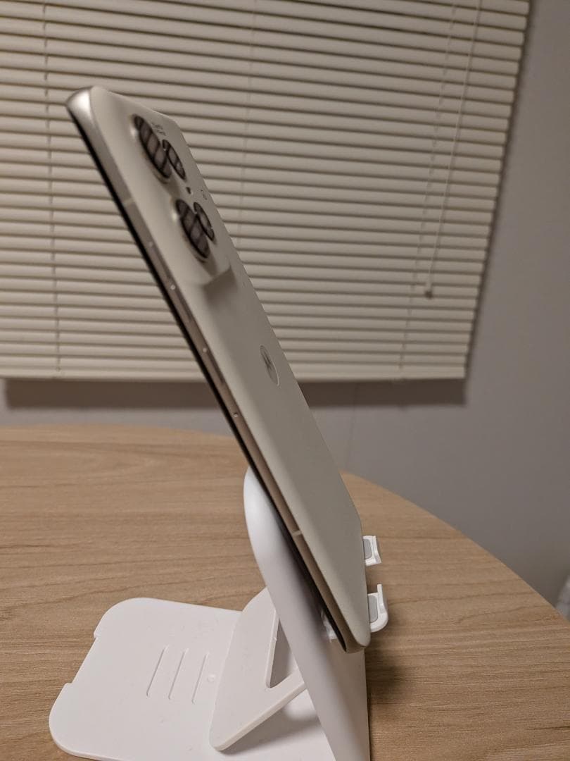 【まとめ買い品】motoedge 50spro バニラクリーム