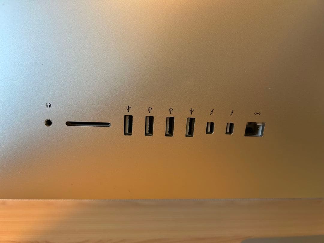 美品Apple iMac 5K 27inch 8GB 1TB Late 2015