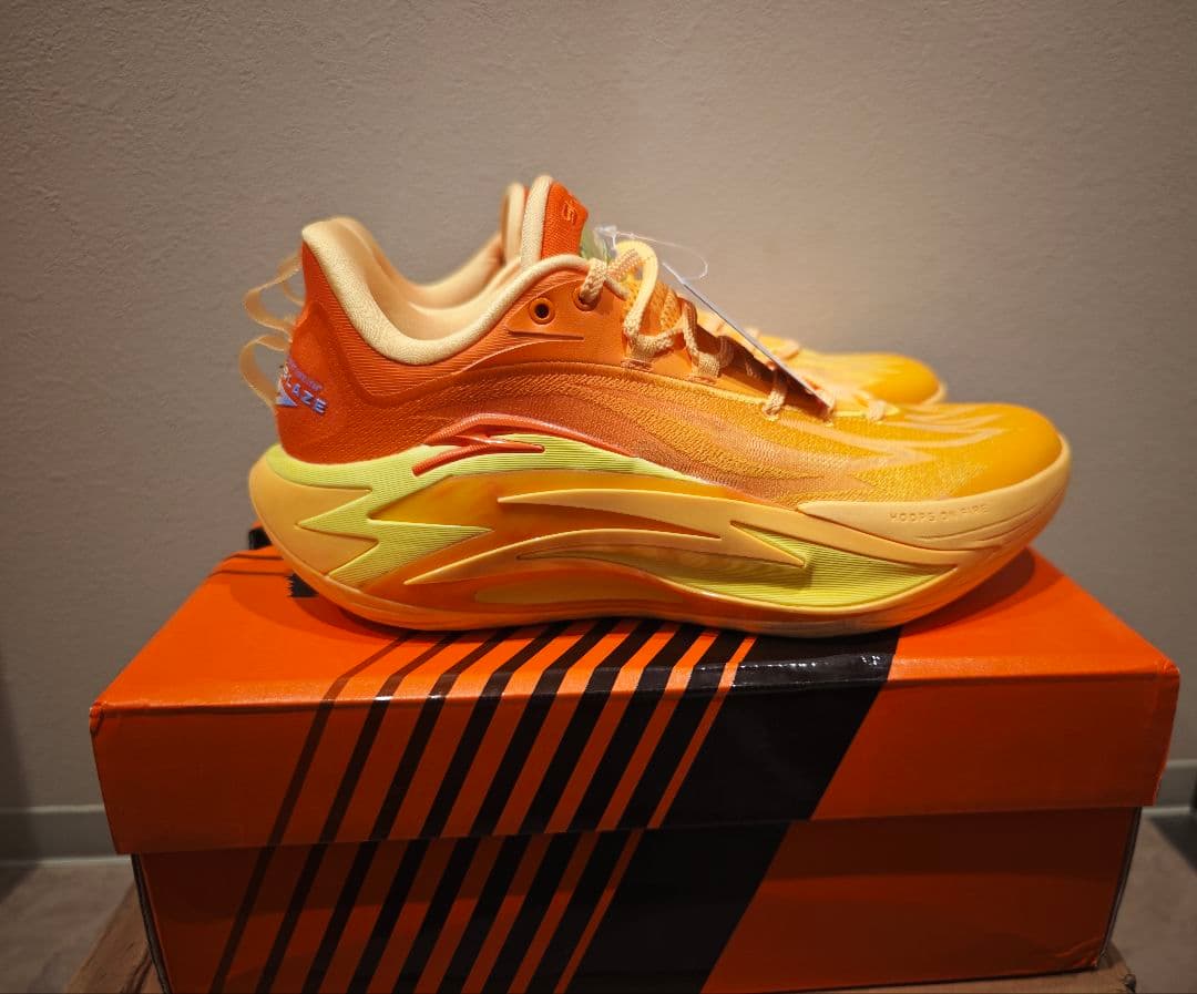 y*z様 【即日発送】ANTA SHOCKWAVE 7 US10.5