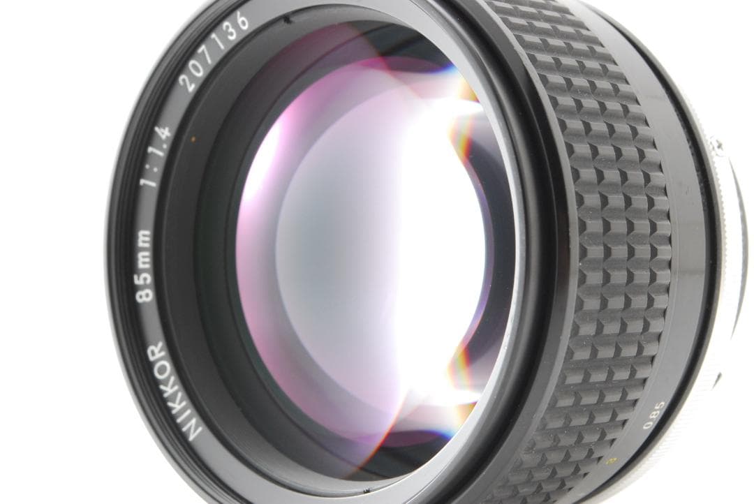 どんぐりNikon Ai-s 85mm f/1.4 ニコン レンズ 単焦点