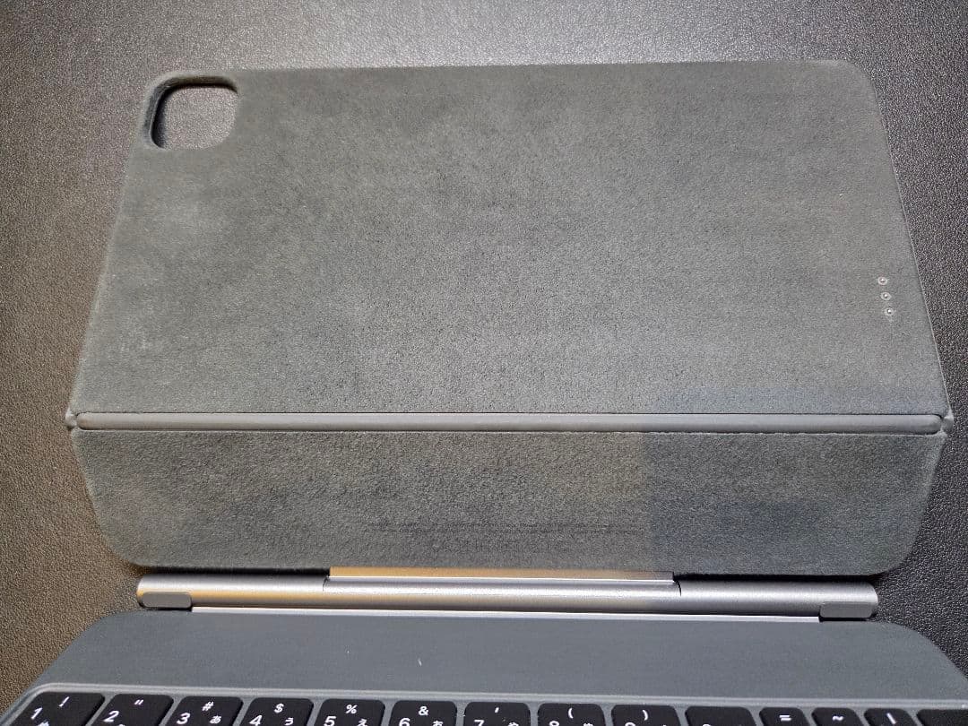 純正 11インチ iPad Pro Magic Keyboard A2261