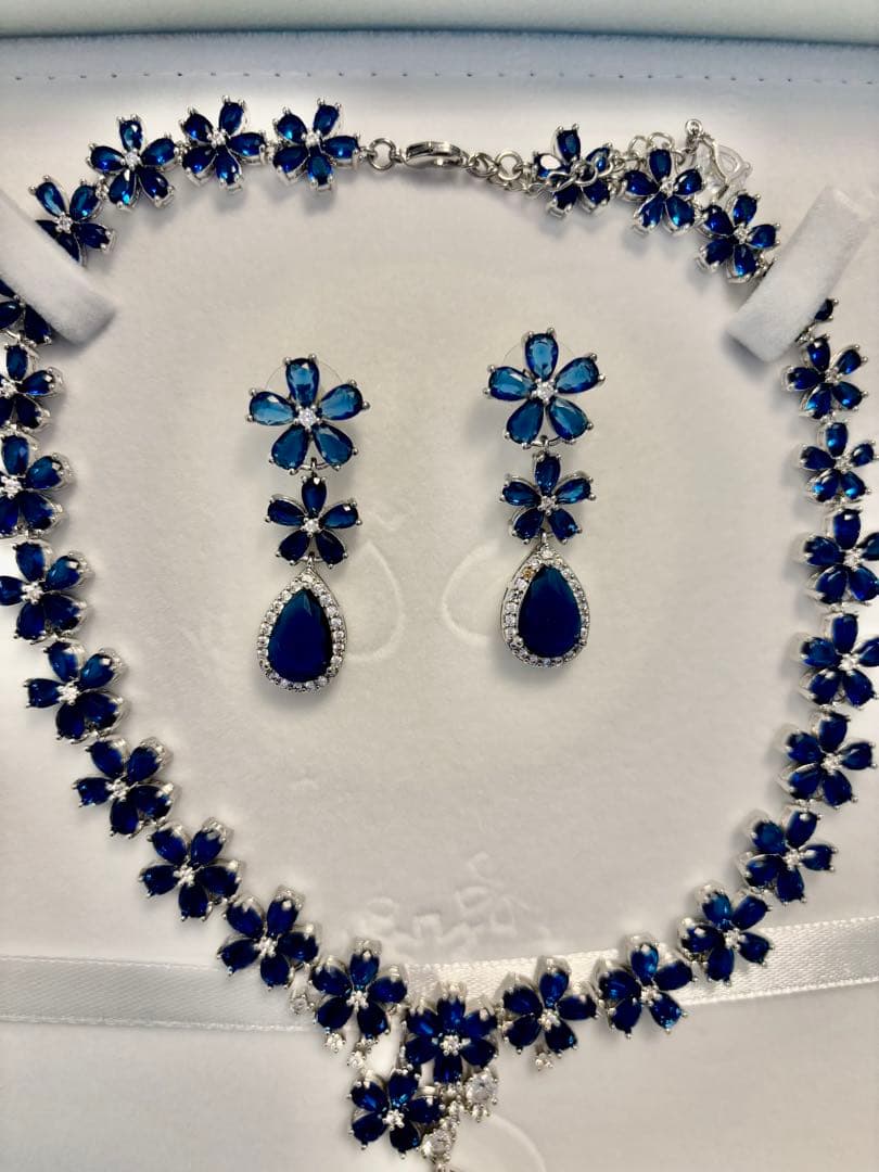 【最終値下げ】ジルコニア ウェディングジュエリー ネイビー ネックレス＆ピアス