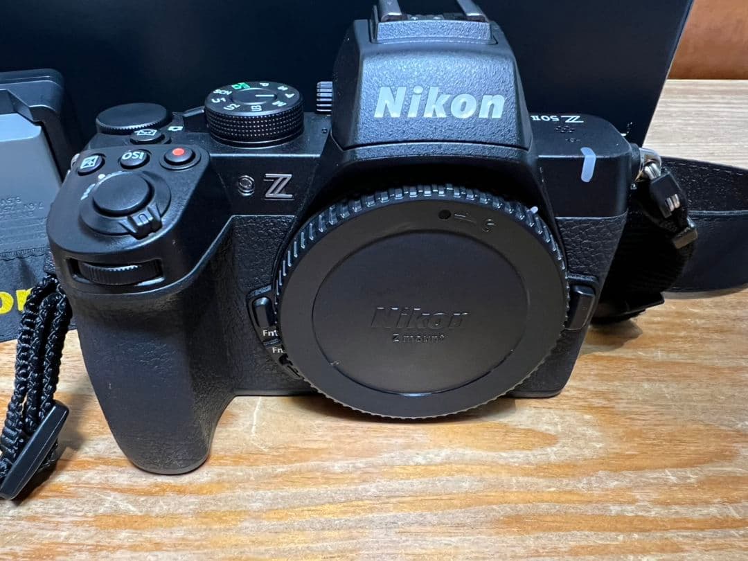 最終値下げ!!【超美品・保証書付】Nikon Z　50Ⅱ、バッテリー2本、充電器