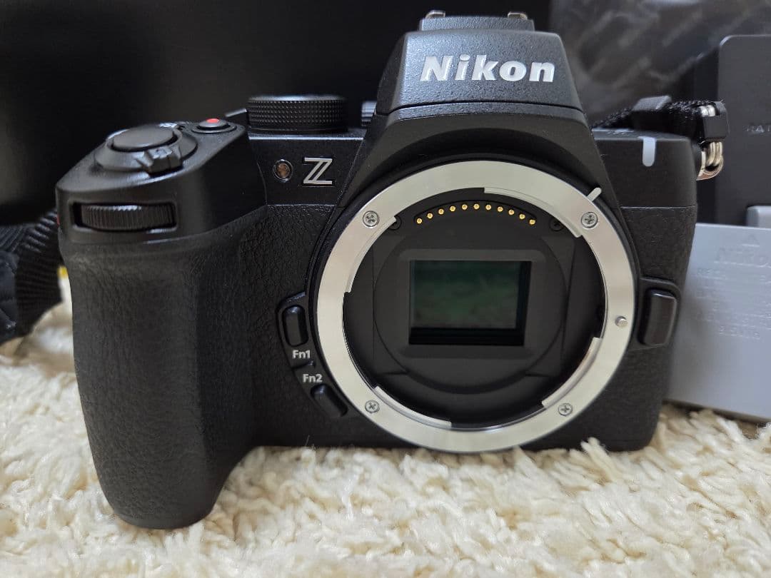 最終値下げ!!【超美品・保証書付】Nikon Z　50Ⅱ、バッテリー2本、充電器