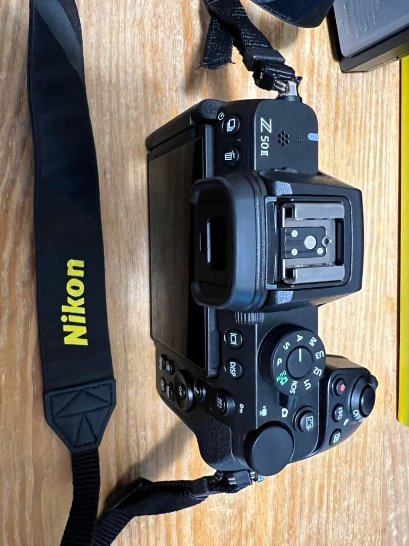 最終値下げ!!【超美品・保証書付】Nikon Z　50Ⅱ、バッテリー2本、充電器