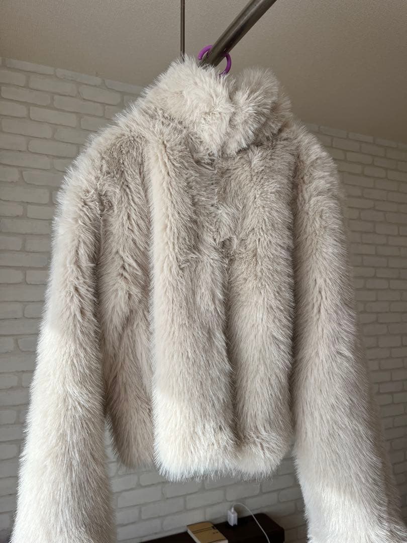 ZARA ショートフェイクファーコート ｜ 5320/725/721 XL