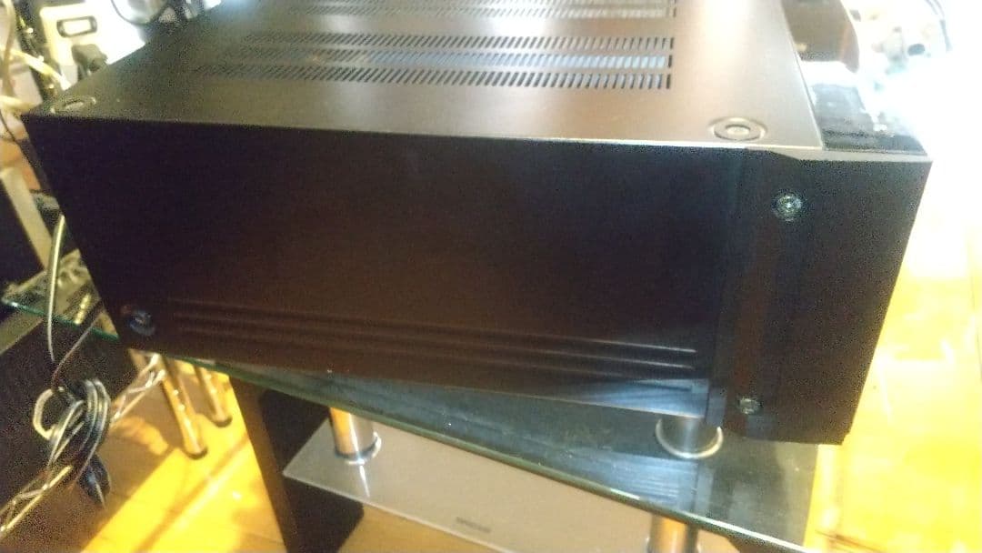 C*s様 SANSUI AU-α607 プリメインアンプ 右前インシュレータ外れ