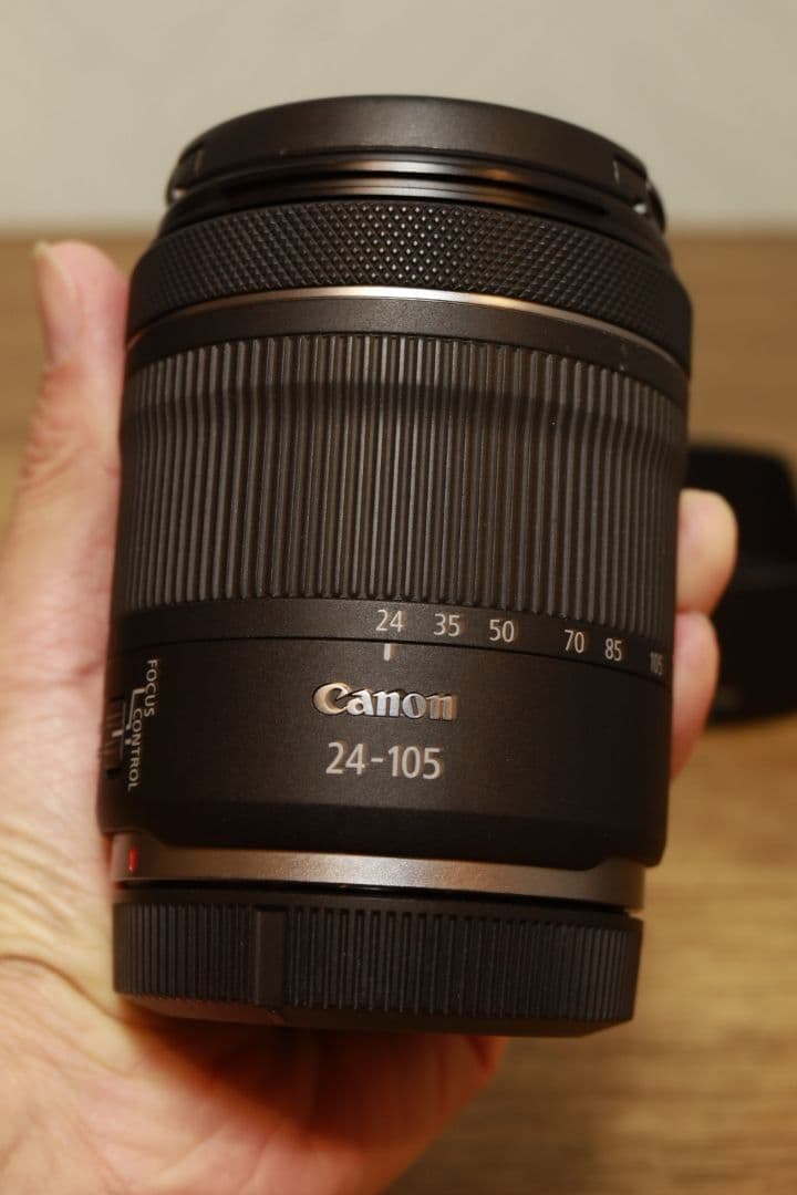【良品】Canon RF24-105mm F4-7.1 IS STM（フード付）