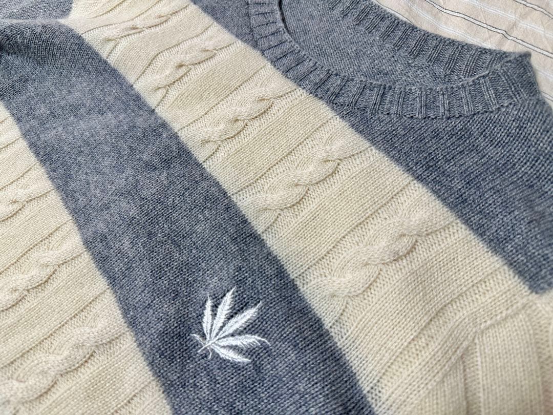 ピュアカシミヤ100%ワイドボーダーヘンプリーフ刺繍ロングスリーブニットセーター