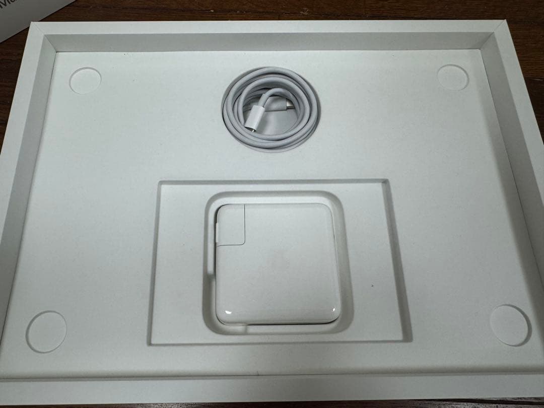 MacBook Pro 13-inch, 2020 シルバー