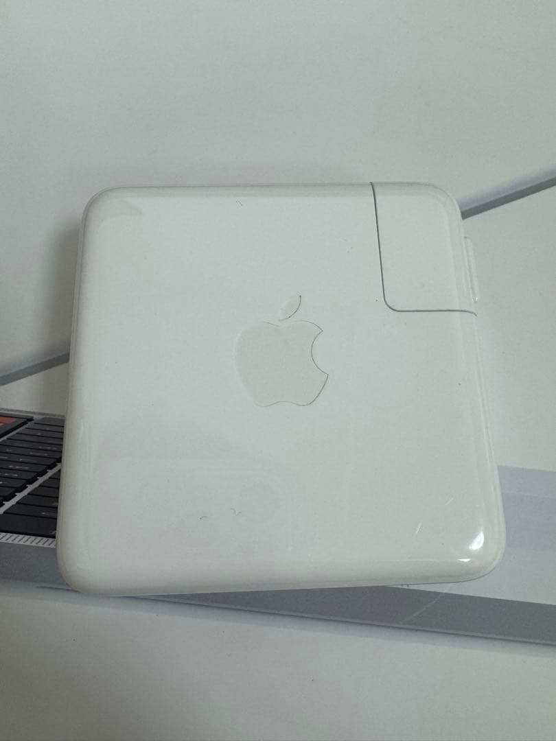 MacBook Pro 13-inch, 2020 シルバー