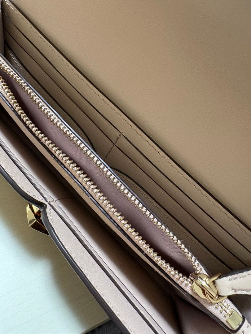 新品　ケイトスペード　長財布　ピンク