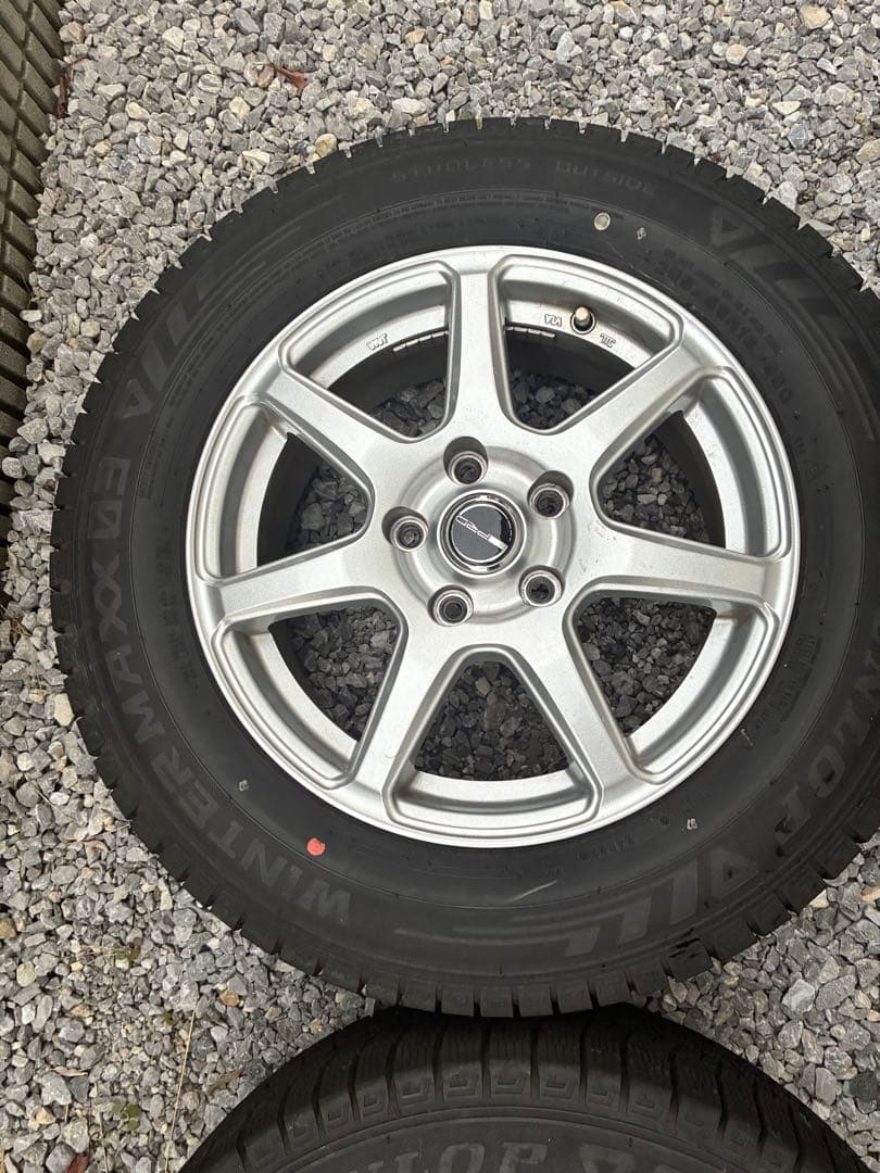 ヤリスクロス　スタッドレスタイヤ　ホイールセット205/65R16