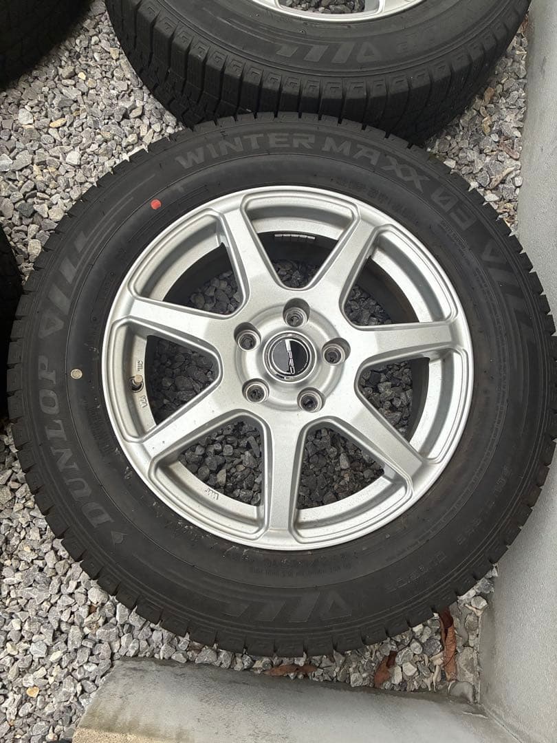 ヤリスクロス　スタッドレスタイヤ　ホイールセット205/65R16