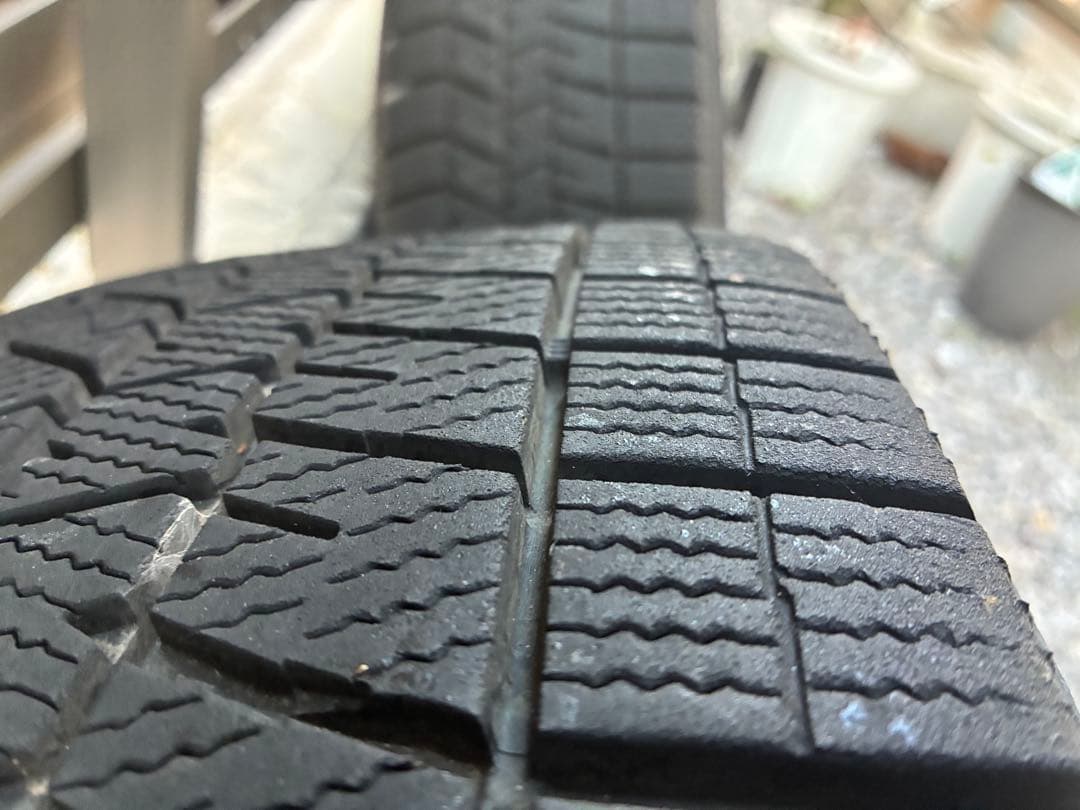 ヤリスクロス　スタッドレスタイヤ　ホイールセット205/65R16