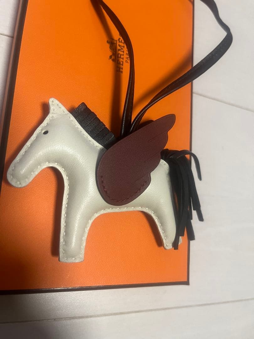 HERMES ペガサス チャーム