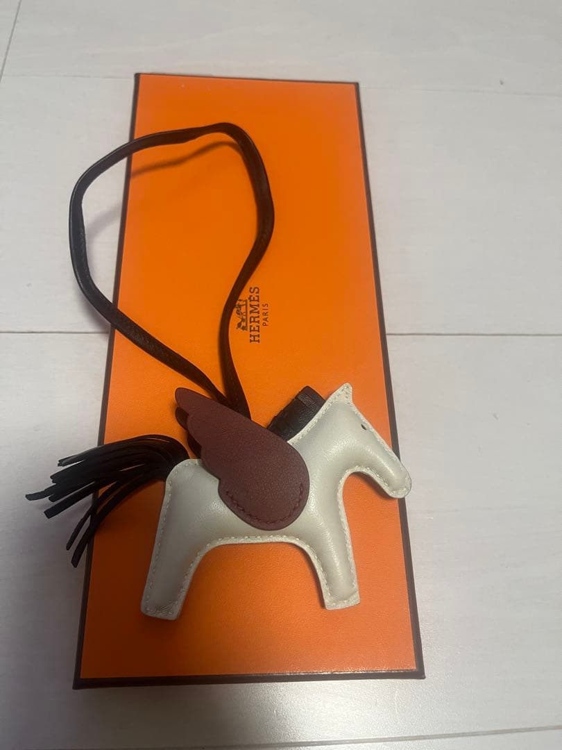 HERMES ペガサス チャーム