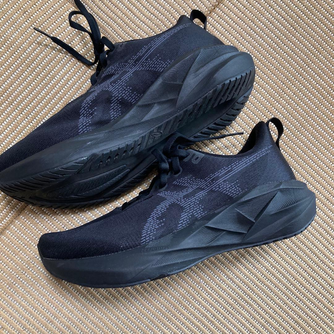 asics NOVABLAST5 ノヴァブラスト5 25.5㎝ WIDE