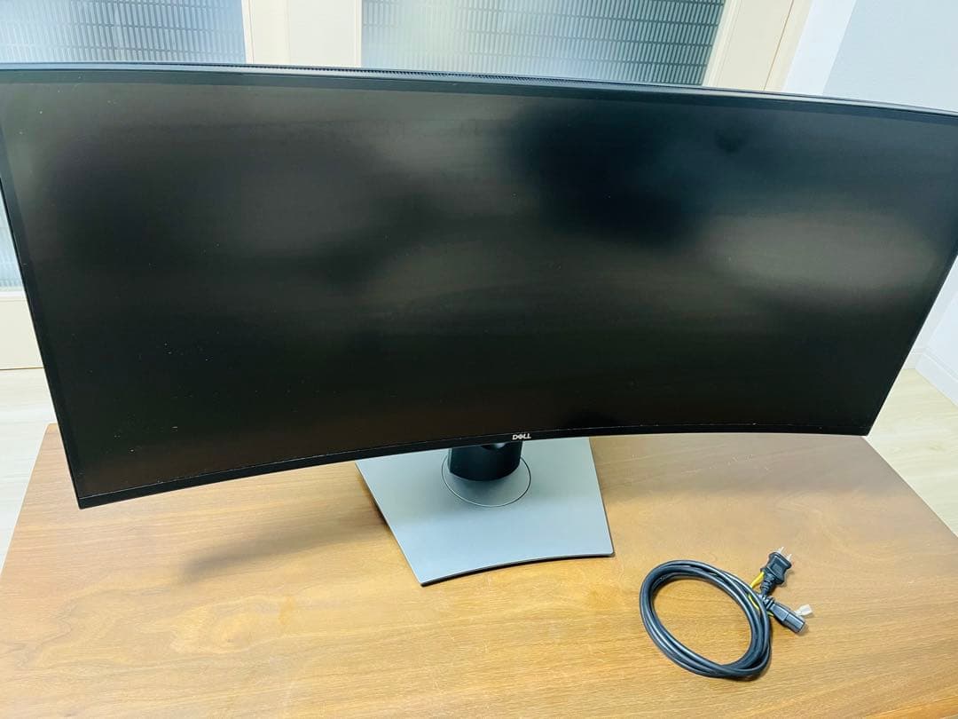 DELL U3818DW 湾曲モニター　本体